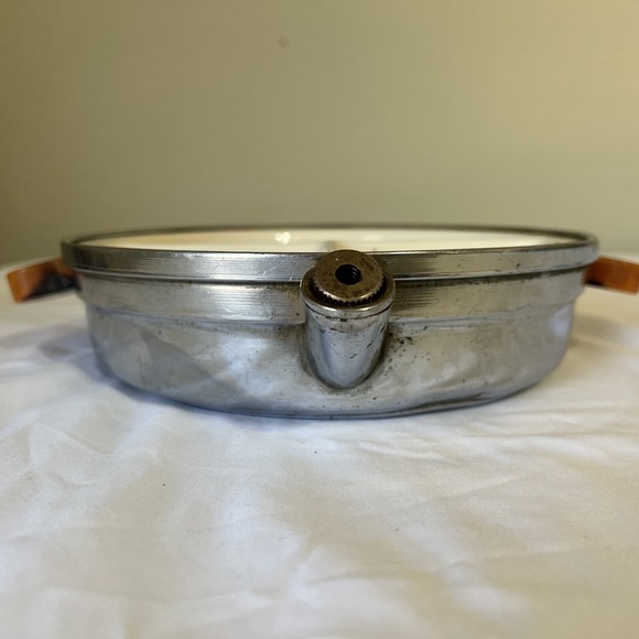 VTG  German Childs Porcelain Warming‎ Feeding Dish W/ Plug Handles 7 1/4" - Picture 4 of 7